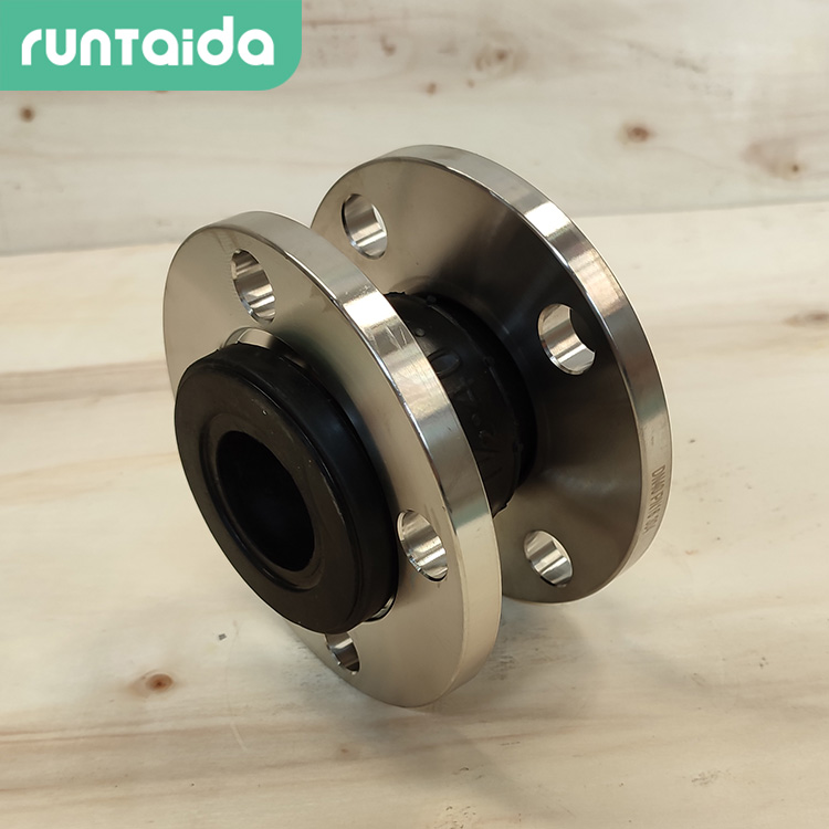 潤泰達-不鏽鋼橡膠接(jiē)頭耐酸堿(jiǎn)橡(xiàng)膠軟接頭