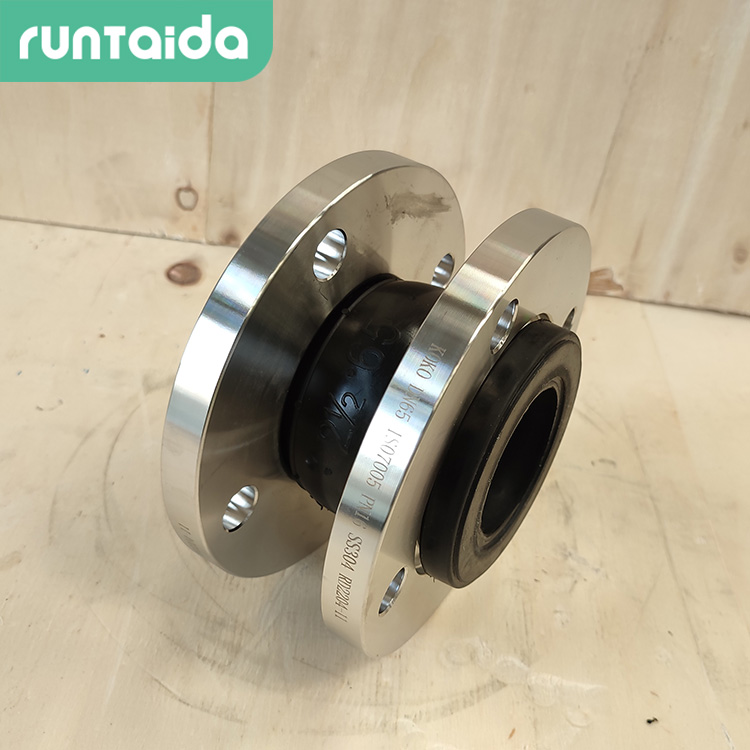  油管道係統專用型（xíng）耐酸堿橡膠接頭